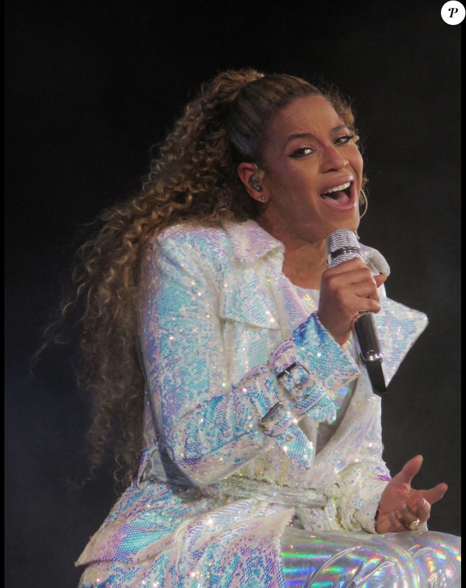 Beyoncé casse Internet avec son déguisement d'Halloween : Blue Ivy ...