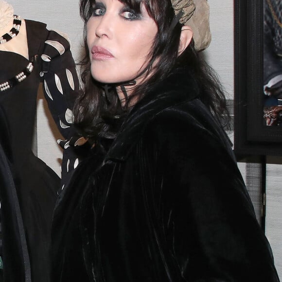 Isabelle Adjani - Vernissage de l'exposition Isabelle Adjani "Les reines de coeur en majesté", Galerie Pierre Passebon à Paris, France, le 3 Novembre 2022. © Bertrand Rindoff / Bestimage 