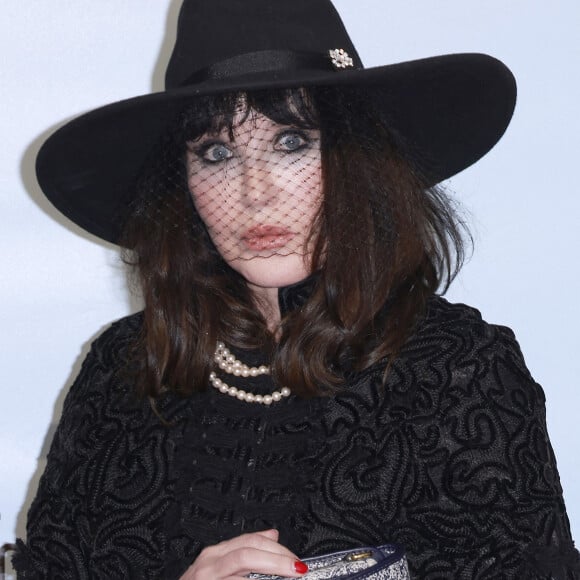 Isabelle Adjani au photocall de la soirée de présentation du téléfilm "Diane de Poitiers" lors de la 24ème édition du Festival de la Fiction TV de La Rochelle, France, le 16 septembre 2022. © Christophe Aubert/Bestimage 