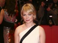 Michelle Williams toute en transparence et Ben Kingsley avec sa femme très sexy... C'est caliente à Berlin !