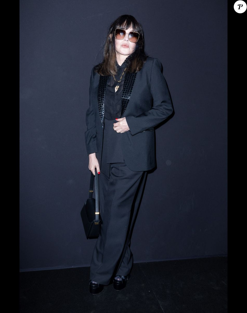 Isabelle Adjani - Photocall du défilé Lanvin Collection Femme Prêt-à-porter Printemps/Eté 2023 lors de la Fashion Week de Paris (PFW), France, le 3 octobre 2022. © Olivier BordeBestimage