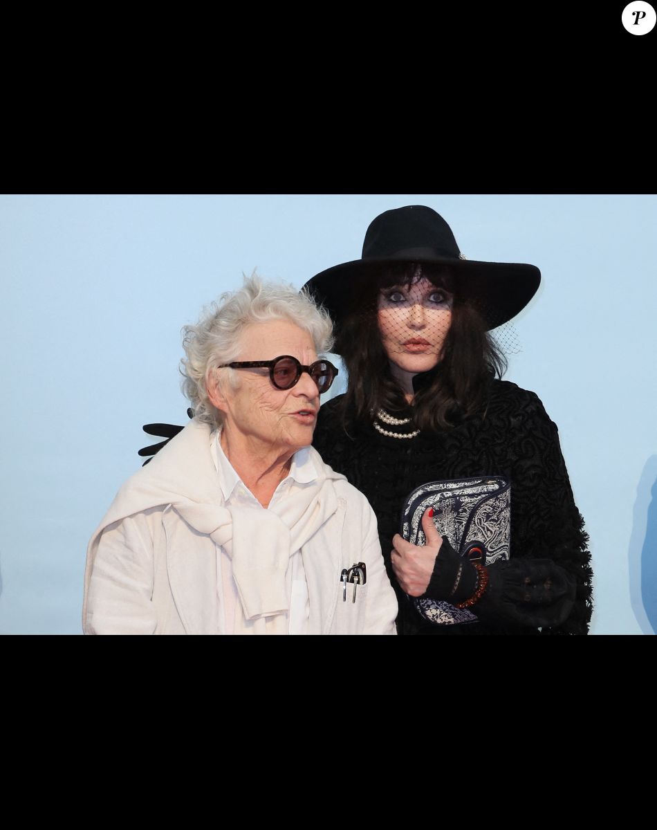 Josée Dayan et Isabelle Adjani au photocall de la soirée de présentation du téléfilm "Diane de Poitiers" lors de la 24ème édition du Festival de la Fiction TV de La Rochelle, France, le 16 septembre 2022. © Patrick Bernard/Bestimage