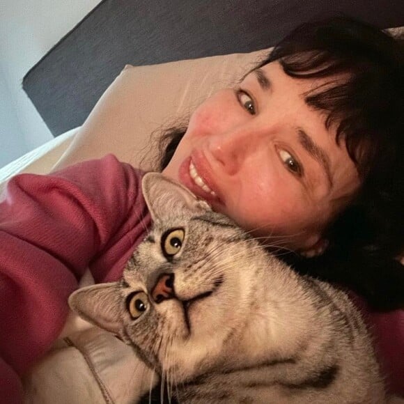 Rare selfie au naturel pour Isabelle Adjani malade @ Instagram / Isabelle Adjani