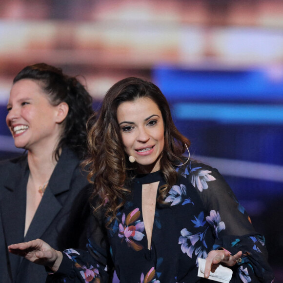 Exclusif -  Anne Sila, Denitsa Ikonomova, Nikos Aliagas - Surprises - Enregistrement de l'émission "La Chanson secrète 11" à Paris, diffusée le 24 juin sur TF1. Le 15 janvier 2022 © Jacovides-Moreau / Bestimage 