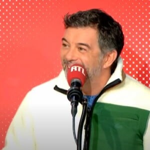Stéphane Plaza dans l'émission "Les Grosses Têtes", sur RTL.