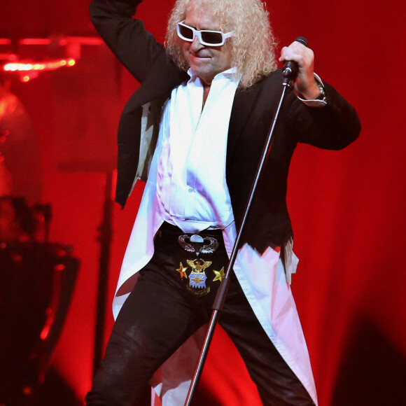 Michel Polnareff lors de son concert à la patinoire de Mériadeck à Bordeaux, le 30 novembre 2016. © Patrick Bernard-Quentin Salinier/Bestimage