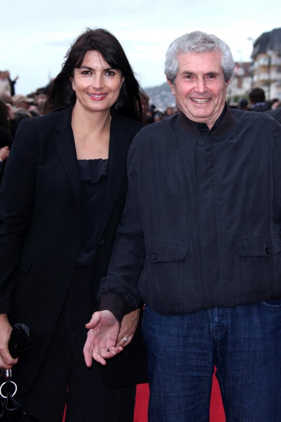 Claude Lelouch et sa compagne Valérie Perrin - Archive - 25ème festival du film de Cabourg le 18 juin 2011.
