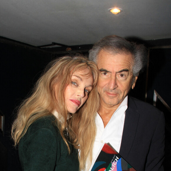 Exclusif - Bernard-Henri Lévy et sa femme Arielle Dombasle - Avant-première du film "Aucun ours" au cinéma Le Balzac à Paris le 14 novembre 2022. © Philippe Baldini / Bestimage