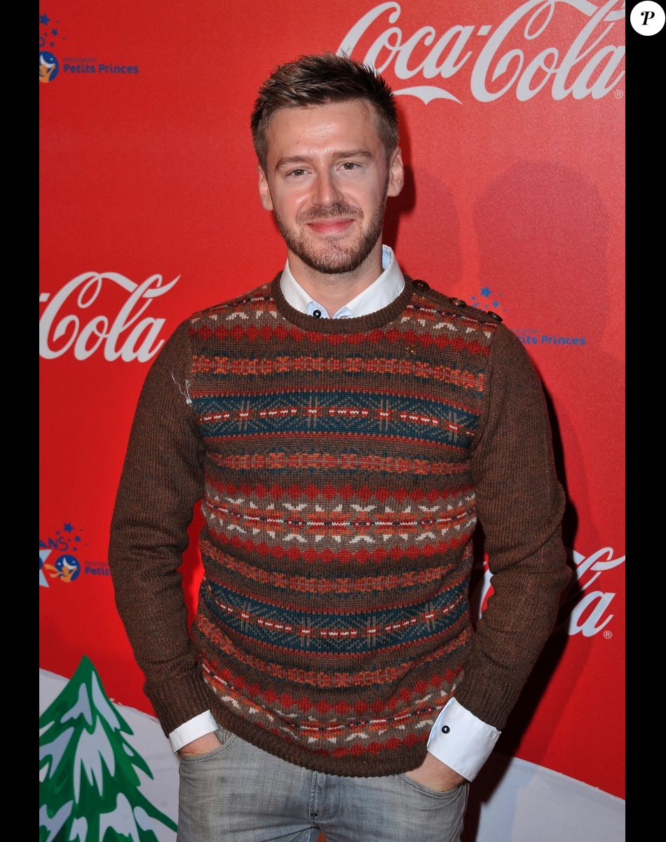 Jonatan Cerrada - Inauguration des vitrines de Noel Coca-Cola au Showcase a Paris le 26 Novembre 2012.