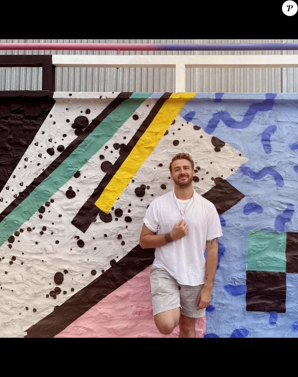 Jonatan Cerrada pose sur Instagram