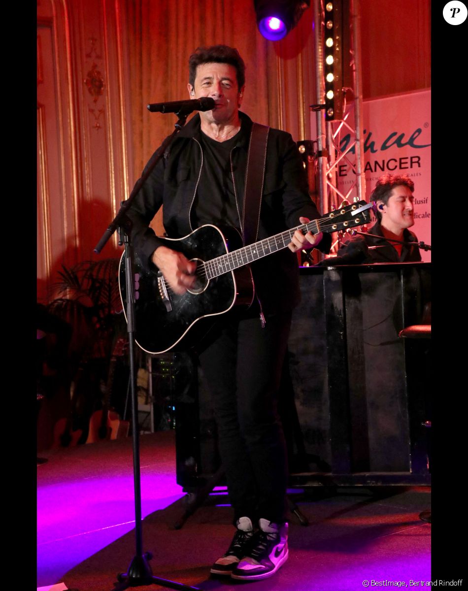 Concert privé de Patrick Bruel durant le 35ème Dîner de Gala "Vaincre le cancer" au profit de la lutte contre les cancers au Cercle de l'Union Interalliée à Paris, France, le 29 Octobre 2022. © Bertrand Rindoff / Bestimage
