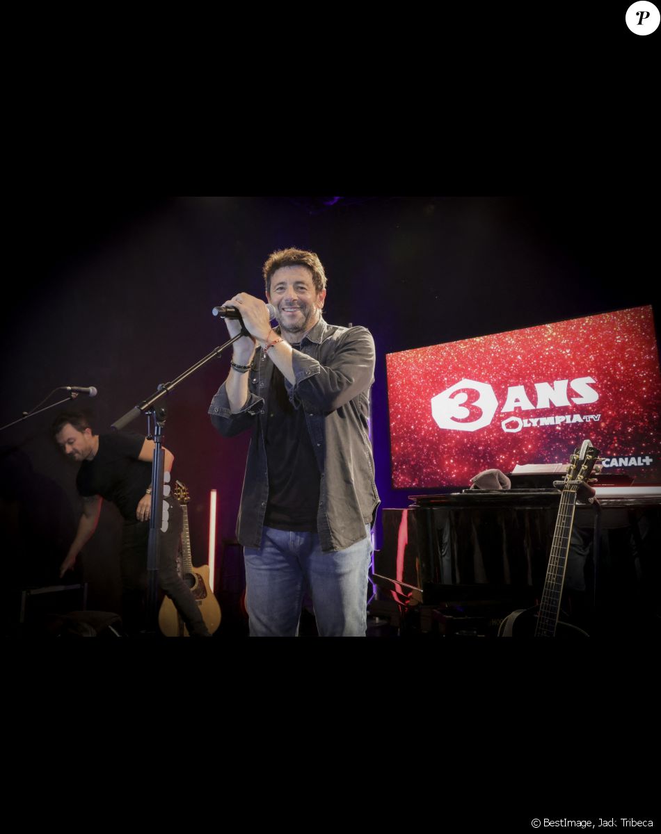Exclusif - Patrick Bruel - P.Bruel en showcase privé à l'occasion du 3ème anniversaire de la chaîne Olympia TV dans la Salle de billard de l'Olympia à Paris. Le 27 octobre 2022 © Jack Tribeca / Bestimage