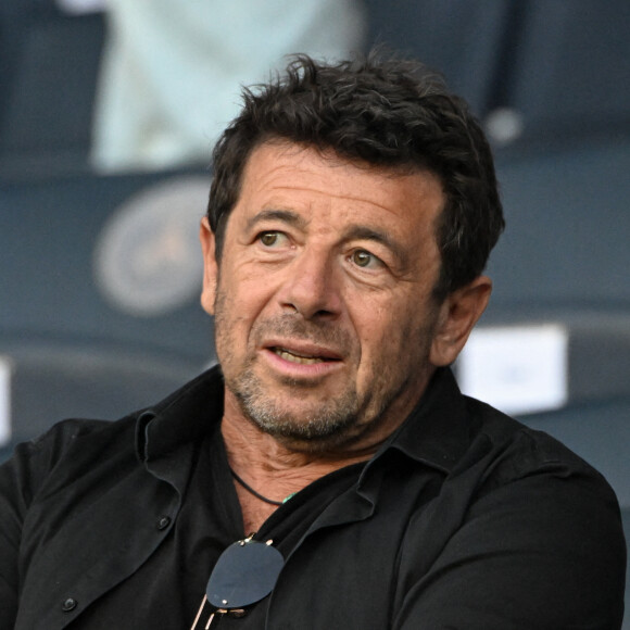 Patrick Bruel - Célébrités au Match de football en ligue 1 Uber Eats PSG - Montpellier (5-2) au Parc des Princes à Paris, France le 13 Août 2022. © Lionel Urman / Panoramic / Bestimage