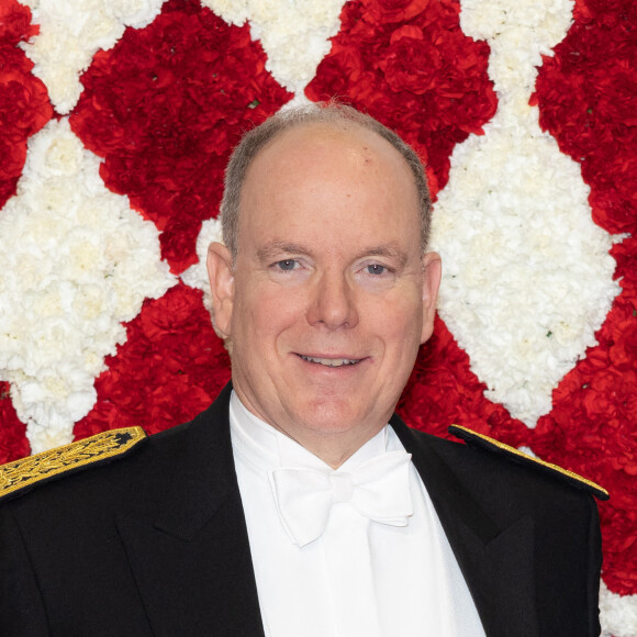Le prince Albert II de Monaco, La princesse Charlène de Monaco - Arrivées à la soirée de gala de la Fête Nationale Monégasque au Grimaldi Forum le 19 novembre 2022. © Olivier Huitel / Pool Monaco / Bestimage