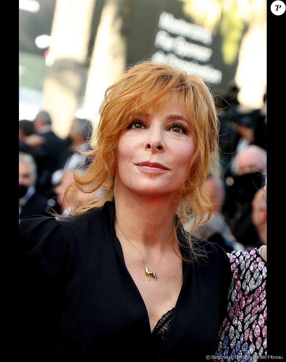 Mylène Farmer - Montée des marches du film " OSS 117 : Alerte rouge en Afrique Noire " lors du 74ème Festival International du Film de Cannes. © Borde-Jacovides-Moreau / Bestimage.
