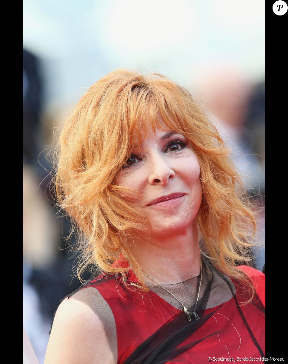 Mylène Farmer - Montée des marches du film " Annette " lors de la cérémonie d'ouverture du 74ème Festival International du Film de Cannes. Le 6 juillet 2021 © Borde-Jacovides-Moreau / Bestimage.