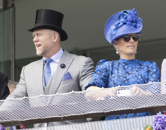 Zara Tindall et son mari Mike - People lors de la course hippique "The Cazoo Derby" à l'occasion du jubilé de platine de la reine d'Angleterre. Le 4 juin 2022 