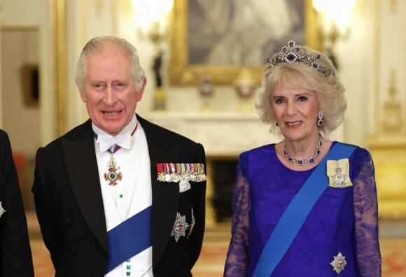 Le roi Charles III d'Angleterre et Camilla Parker Bowles, reine consort d'Angleterre - Arrivées au Banquet d'Etat organisé au palais de Buckingham, à Londres, pendant la visite d'Etat du président sud-africain au Royaume-Uni le 22 novembre 2022. 