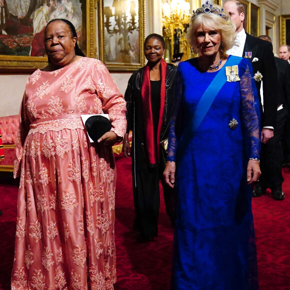 Camilla Parker Bowles, reine consort d'Angleterre - Arrivées au Banquet d'Etat organisé au palais de Buckingham, à Londres, pendant la visite d'Etat du président sud-africain au Royaume-Uni le 22 novembre 2022. 