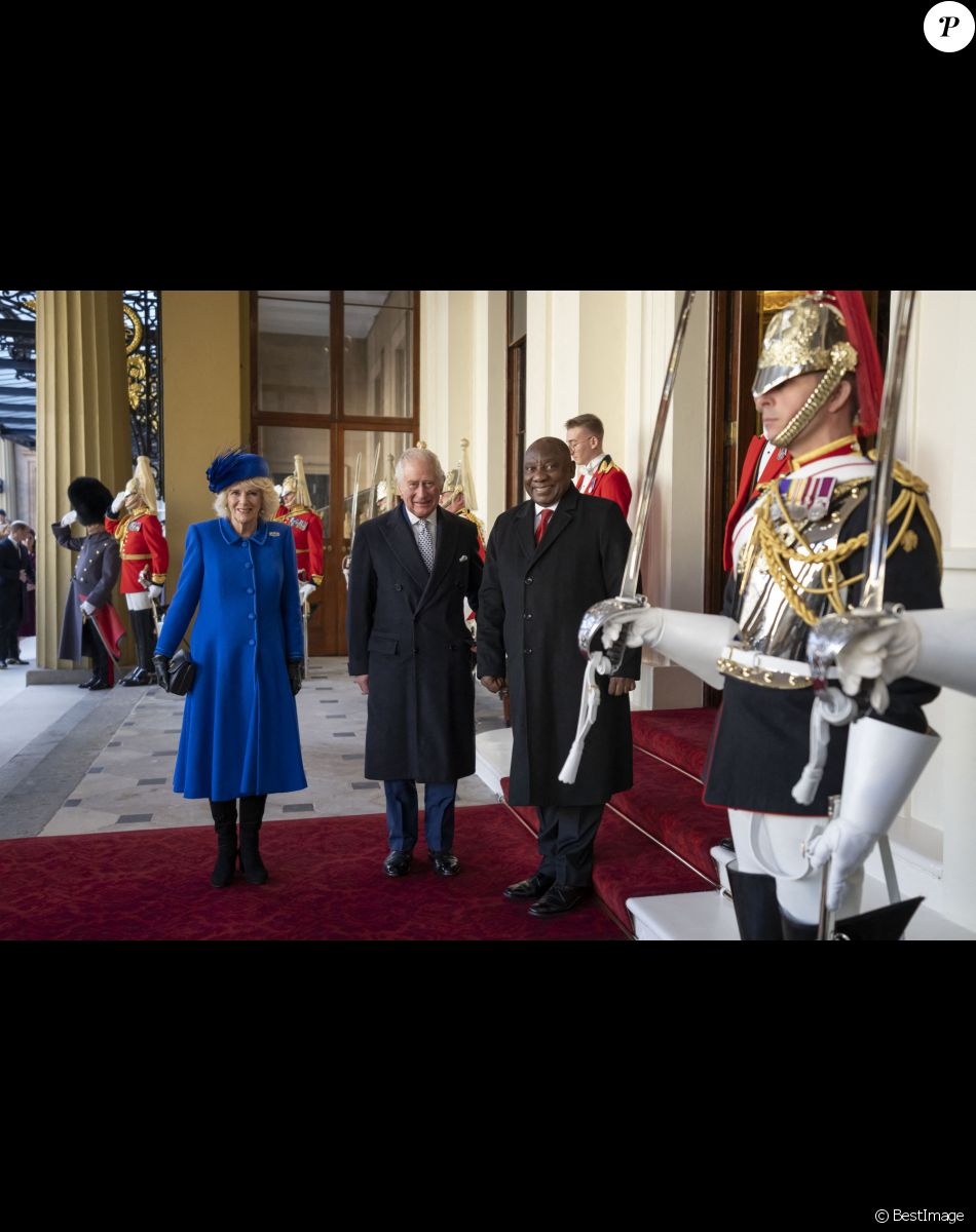 Le roi Charles III d'Angleterre, Camilla Parker Bowles, reine consort d'Angleterre,, Le président de l'Afrique du Sud, Cyril Ramaphosa - La famille royale et le gouvernement du Royaume Uni lors de la cérémonie d'accueil du président de l'Afrique du Sud, en visite d'état à Londres, Royaume Uni, le 22 novembre 2022.