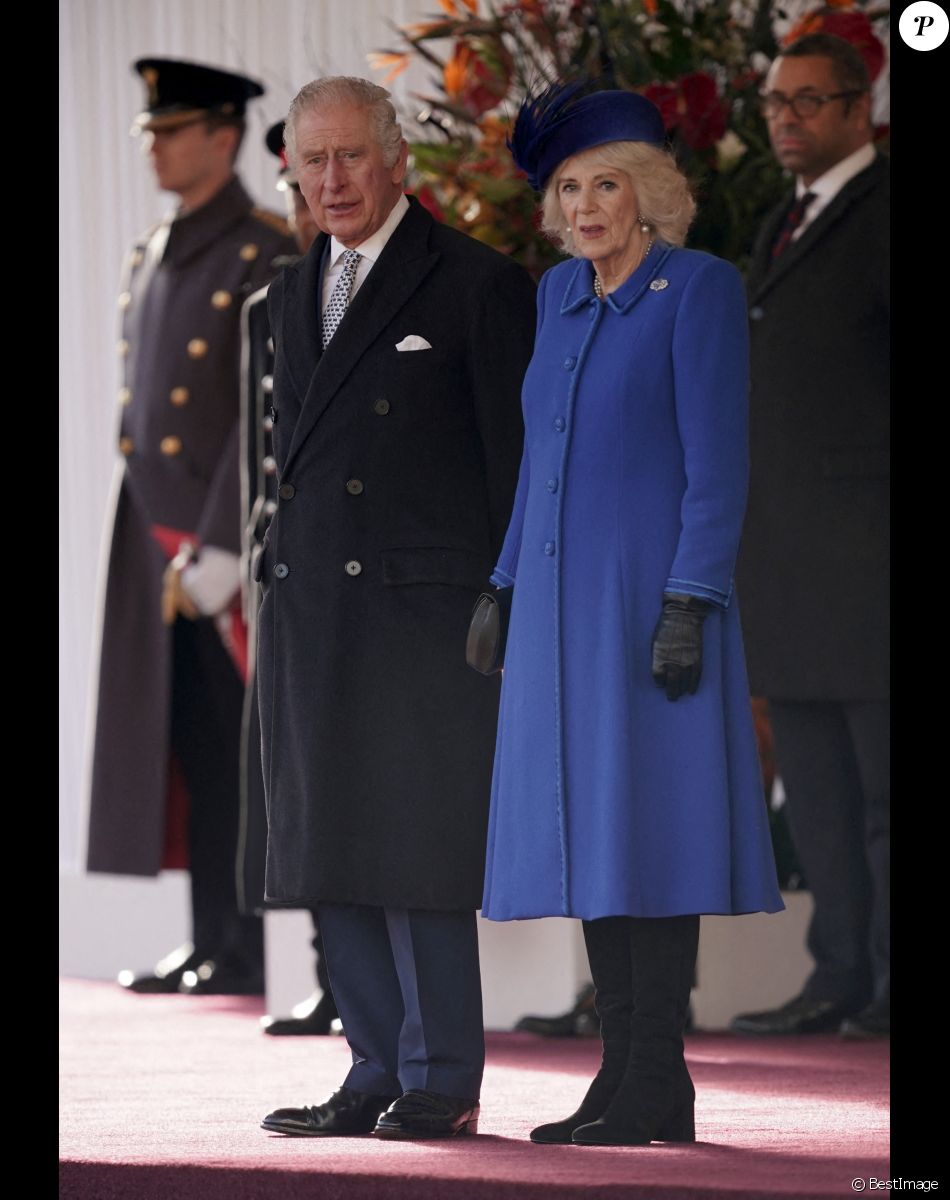 Le roi Charles III d'Angleterre et Camilla Parker Bowles, reine consort d'Angleterre - La famille royale du Royaume Uni lors de la cérémonie d'accueil du président de l'Afrique du Sud, en visite d'état à Londres, Royaume Uni, le 22 novembre 2022.