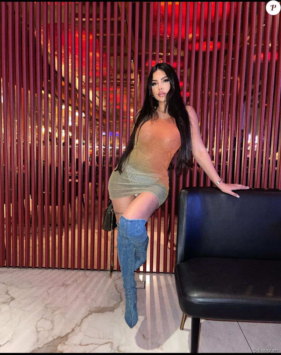 Maeva Ghennam prend la pose sur Instagram