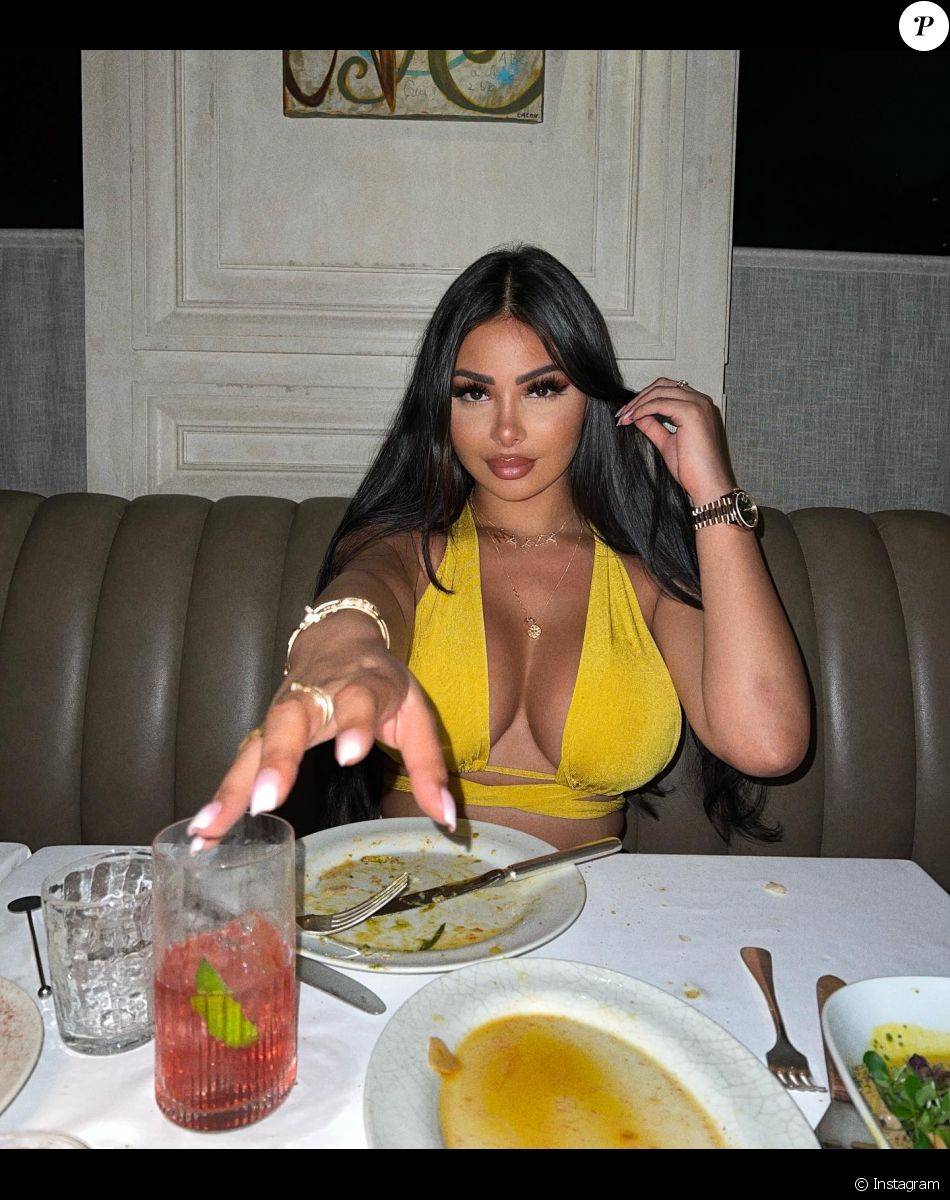Maeva Ghennam prend la pose sur Instagram