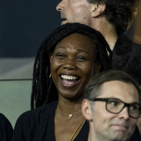 Les jeunes mariés Lilian Thuram et Kareen Guiock - People assistent au match aller de la Ligue des Champions entre le Paris Saint-Germain et la Juventus (2-1) au Parc des Princes à Paris le 6 septembre 2022.
