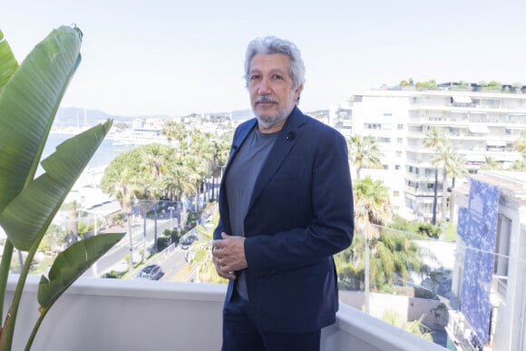 Exclusif - Alain Chabat - Interview par A.Trapenard pour BRUT lors du 75ème Festival International du Film de Cannes. Le 20 mai 2022 © Jack Tribeca / Bestimage 