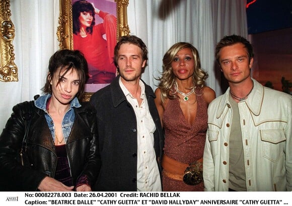 Beatrice Dalle, Michael Vartan, Cathy Guetta et David Hallyday aux Bains à Paris le 26 avril 2001