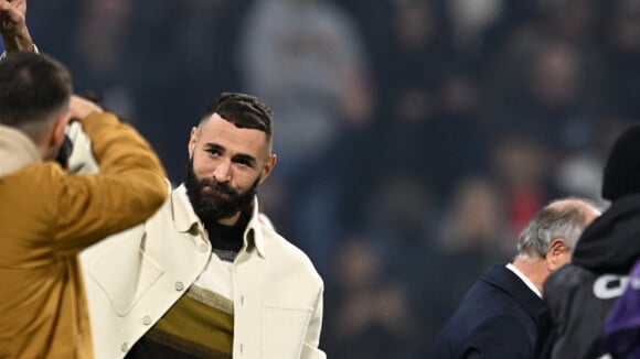 Karim Benzema main dans la main avec un petit garçon : première photo de son troisième enfant ?