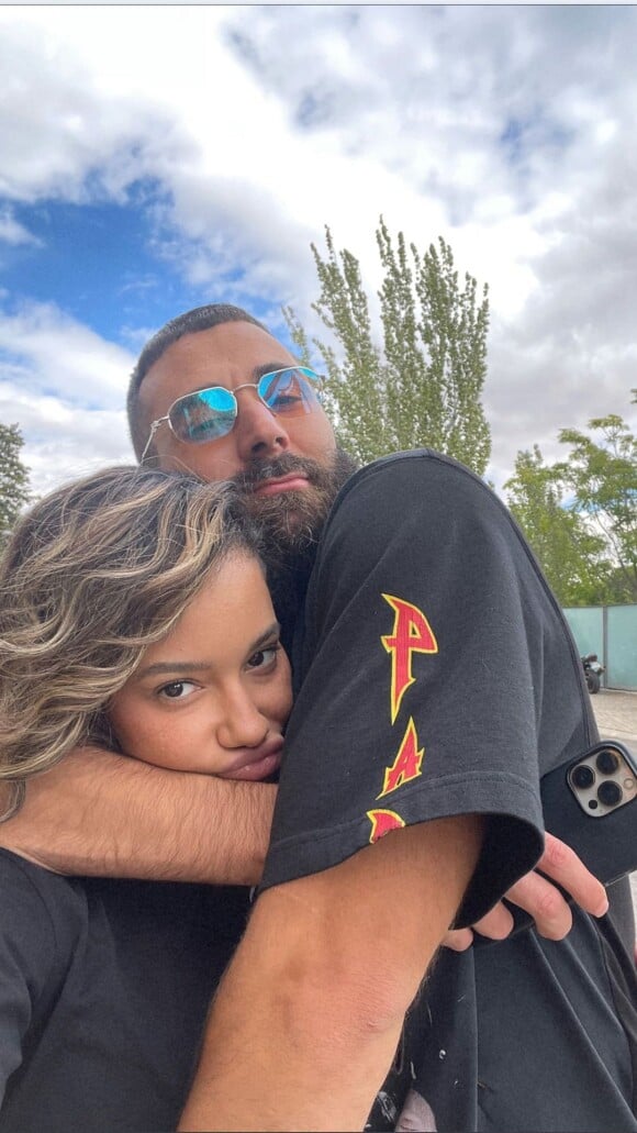 Karim Benzema et sa compagne, une rare photo postée par le mannequin sur Instagram le 24 novembre 2022.