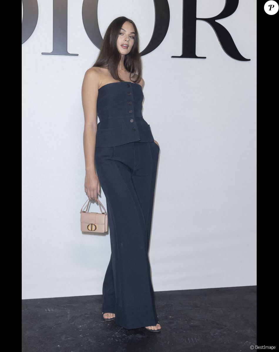 Deva Cassel au photocall du défilé de mode Dior lors de la la Fashion Week printemps/été 2022 de Paris, France, le 28 septembre 2021. © Olivier Borde/Bestimage
