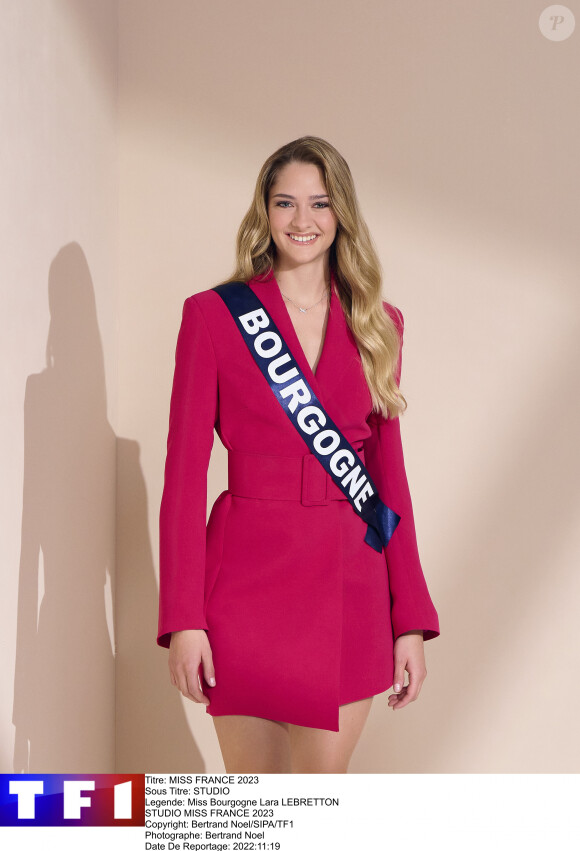 Miss Bourgogne est Lara Lebretton, elle a 23 ans et est infirmière - Candidate à l'élection Miss France 2023 qui aura lieu le 17 décembre 2022.