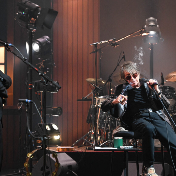 Jacques Dutronc et Thomas Dutronc en showcase de leur tournée "Dutronc & Dutronc" au Centre Evénementiel de Courbevoie le 11 avril 2022. © Coadic Guirec/Bestimage