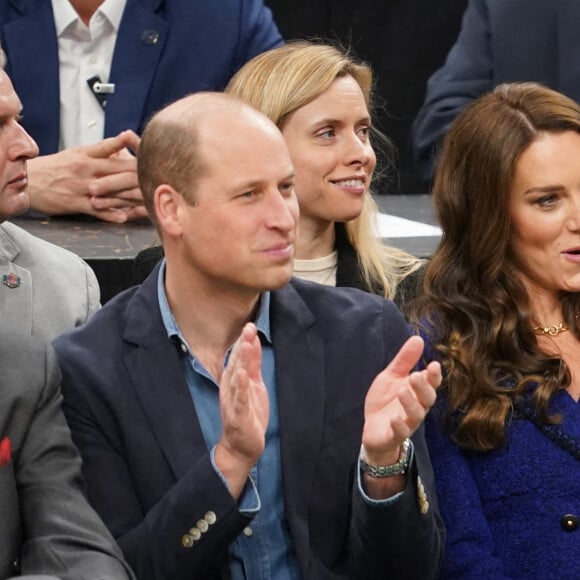 Le prince de Galles William et Kate Catherine Middleton, princesse de Galles, lors du match de basket "Boston Celtics vs Miami Heat" à Boston. Le 30 novembre 2022 