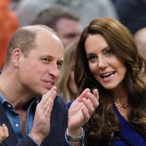 Le prince de Galles William et Kate Catherine Middleton, princesse de Galles, lors du match de basket "Boston Celtics vs Miami Heat" à Boston. Le 30 novembre 2022 