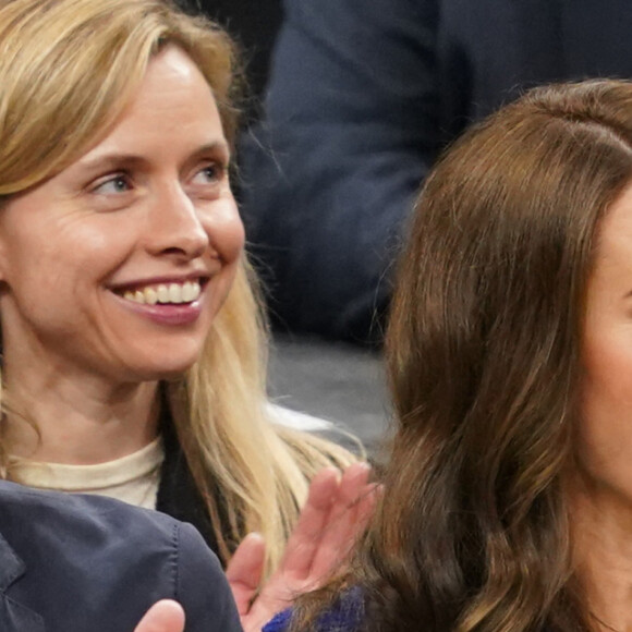 Le prince de Galles William et Kate Catherine Middleton, princesse de Galles, lors du match de basket "Boston Celtics vs Miami Heat" à Boston. Le 30 novembre 2022 