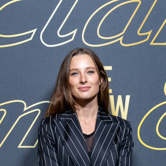 Ilona Smet - Photocall du défilé Etam Live Show 2021 à l'Opéra Garnier à Paris le 4 octobre 2021. © Tiziano Da Silva / Bestimage 