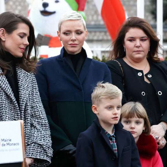 La princesse Charlène de Monaco, ses enfants, le prince Jacques et la princesse Gabriella, Charlotte Casiraghi, Mélanie de Massy lors de l'inauguration du marché de Noël à Monaco. Le 2 décembre 2022. © Claudia Albuquerque / Bestimage 