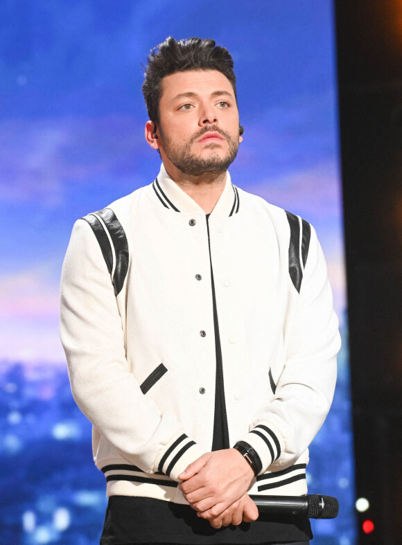 Kev Adams - Les personnalités se mobilisent lors de la 36ème édition du Téléthon sur le plateau de France 2, avec pour parrain K.Adams, le 3 décembre 2022. © Coadic GUIREC / Bestimage