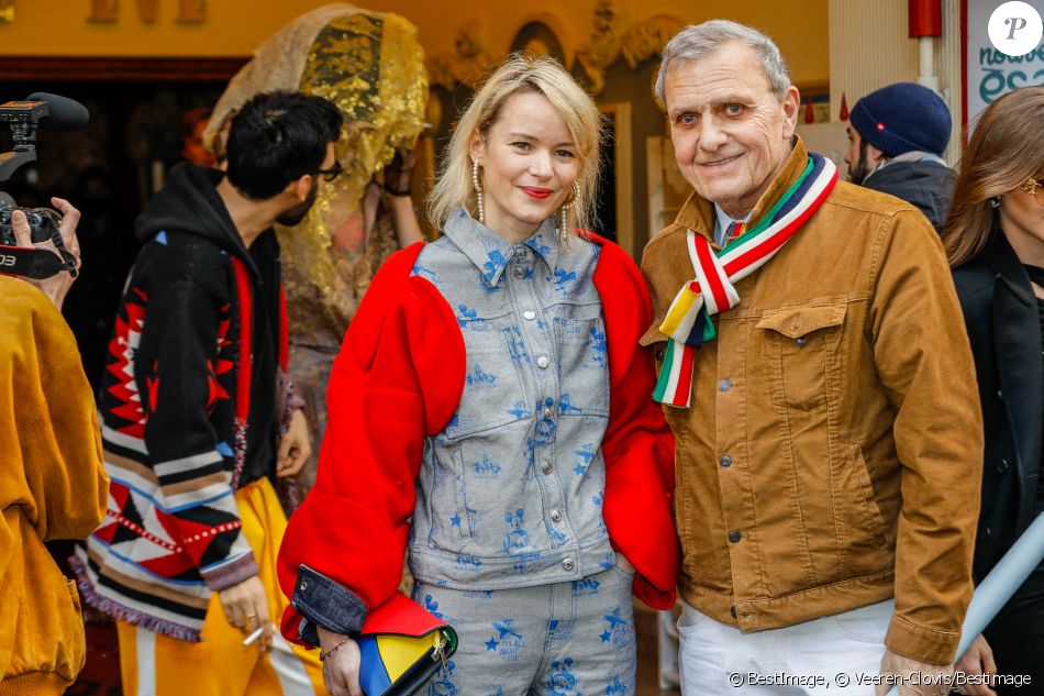 Jean Charles De Castelbajac Et Sa Femme Pauline De Drouas Arrivées Au