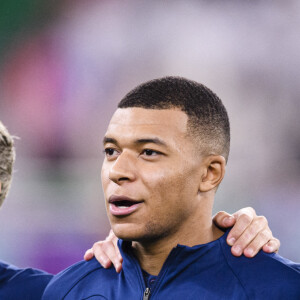 Antoine Griezmann, Kylian Mbappé et Adrien Rabiot - Match "France - Pologne (3-1)" lors de la Coupe du Monde 2022 au Qatar, le 4 décembre 2022. © Marcio Machado/Sport Press Photo via Zuma Press/Bestimage