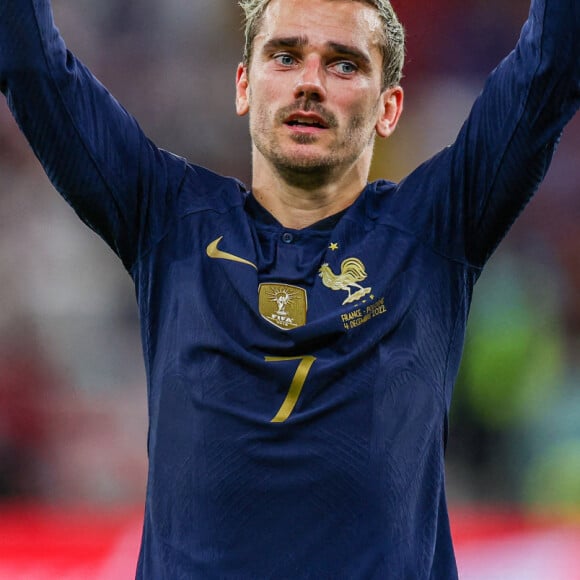 Antoine Griezmann - Joie des joueurs français lors du match des 1/8emes de finale de la Coupe de Monde de Football "France vs Pologne (3-1)" à Doha au Qatar. Le 4 décembre 2022 © William Volcov / Zuma Press / Bestimage