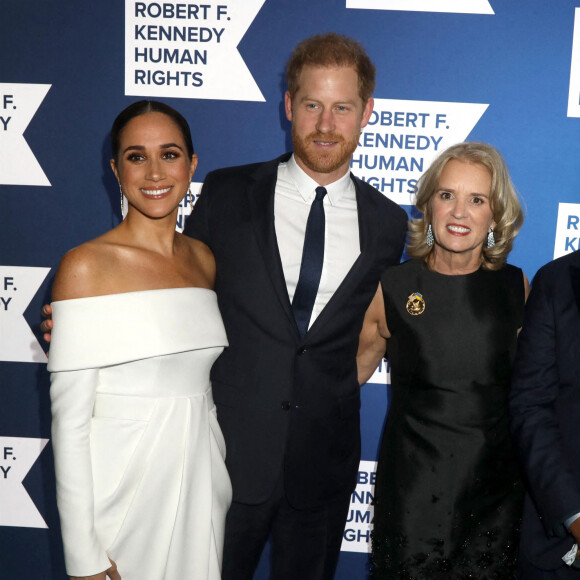 Le prince Harry et Meghan Markle lors du photocall de la soirée caritative Robert F. Kennedy Human Rights à New York le 6 décembre 2022. 