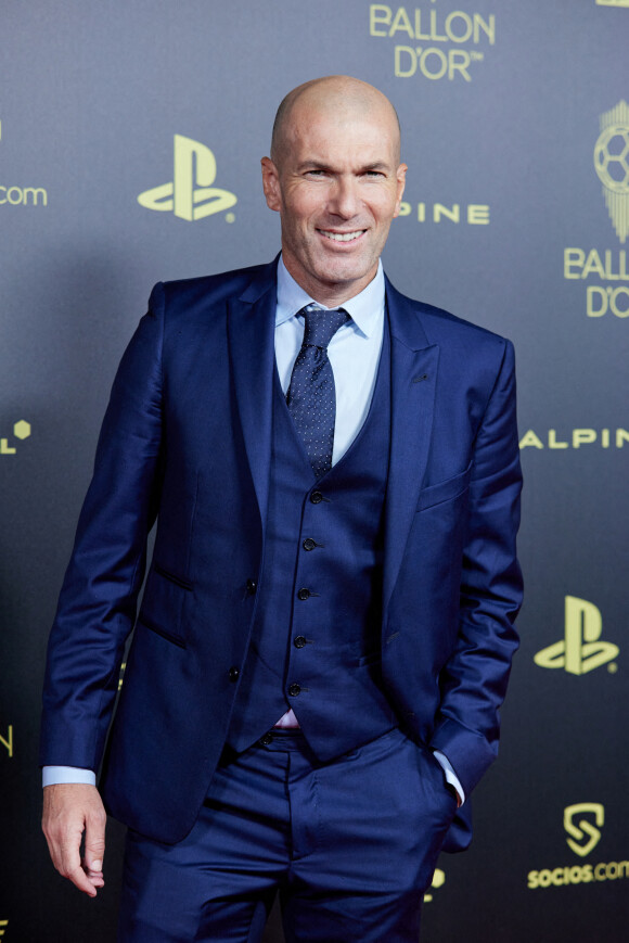 Zinedine Zidane - Photocall de la 66ème cérémonie du Ballon d'Or au Théâtre du Chatelet à Paris. © Cyril Moreau/Bestimage