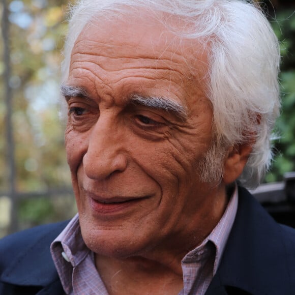 Gérard Darmon - Sortie des people de l'enregistrement de l'émission "Vivement Dimanche" à Paris le 17 septembre 2018.