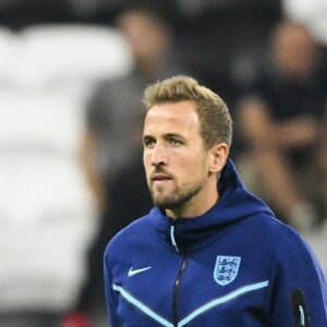 reperage du terrain par les joueurs de l Angleterre KANE Harry (ENG) au match de football de quart de finale opposant la France à l'Angleterre lors de coupe de Monde au stade Al Bayt à Al Khor au Qatar, le 10 décembre 2022. © Jean-Baptiste Autissier/Panoramic/Bestimage 