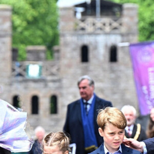 Le prince William, duc de Cambridge, et Catherine (Kate) Middleton, duchesse de Cambridge, accompagnés de leurs enfants, le prince George de Cambridge et la princesse Charlotte de Cambridge en visite au château de Cardiff, Royaume Uni, le 4 juin 2022, à l'occasion du jubilé de platine de la reine d'Angleterre. 