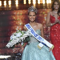 Indira Ampiot est Miss France 2023, 24 ans après sa maman qui a été première dauphine